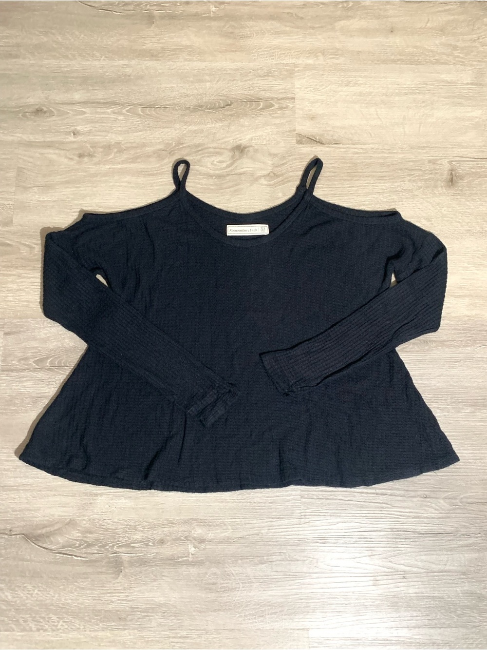 Abercrombie & Fitch Black Cold-Shoulder Long Sleeve Tunic Top